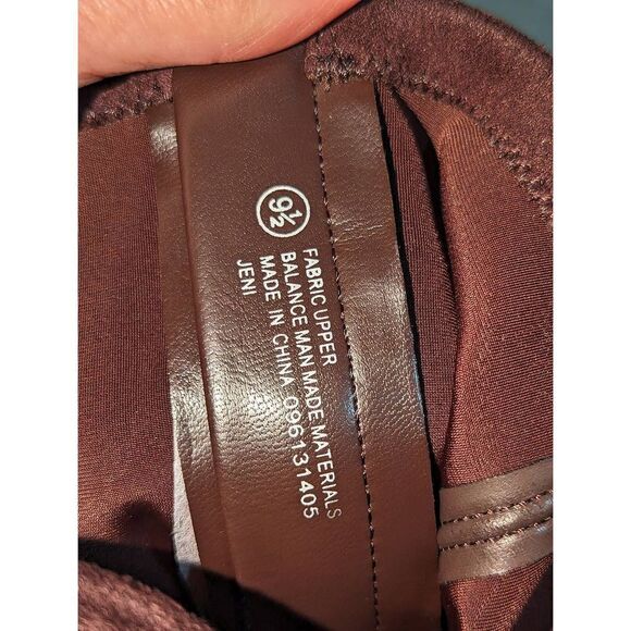 Isaac Mizrahi for Target Women's Brown Faux Suede Heeled Jeni Boots Size 9.5 - Picture 2 of 6